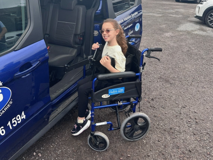 hurt-electric-person-hoist-front-and-rear-seating-positions